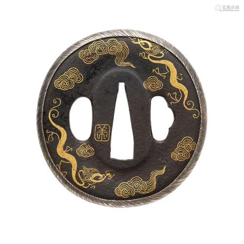 Tsuba. Eisen. Shôami-Arbeit. Edo-Zeit<br/>Oval. Rand i...