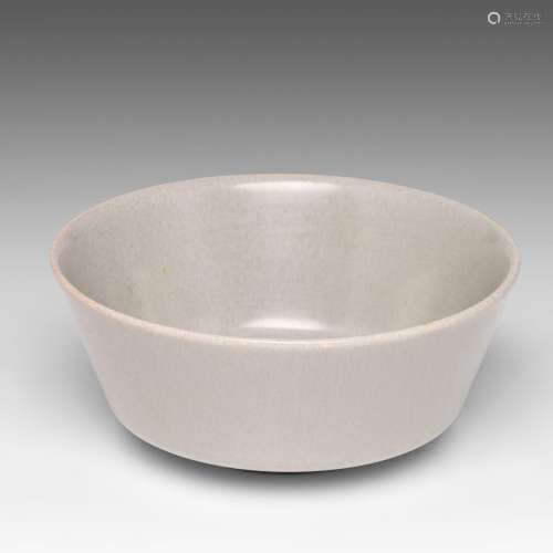 A ru-type ware bowl, H 7,5 - dia 17,5 cm