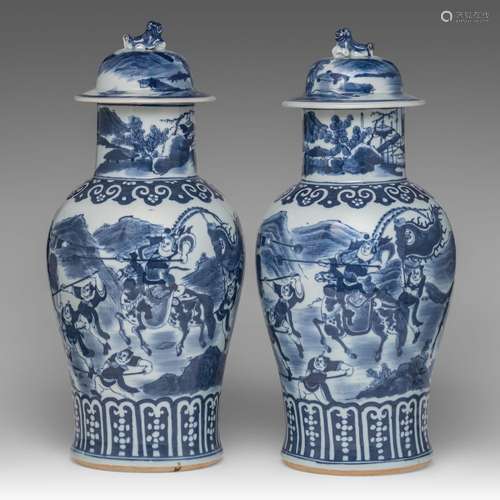 A similar pair of Chinese blue and white 'Battle scene' balu...