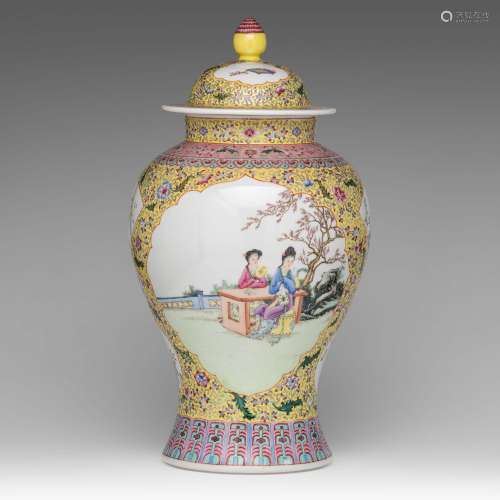 A Chinese famille jaune covered vase, 20thC, H 50 cm