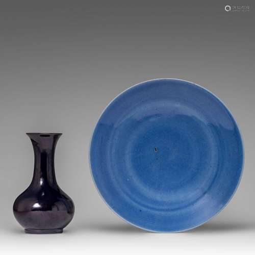 A Chinese monochrome pale-blue glazed plate, 19thC, dia 29 c...