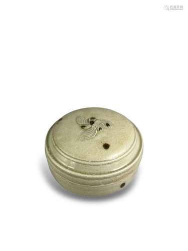 A Xiangzhou brown-splashed Box and Cover moulded with flower...