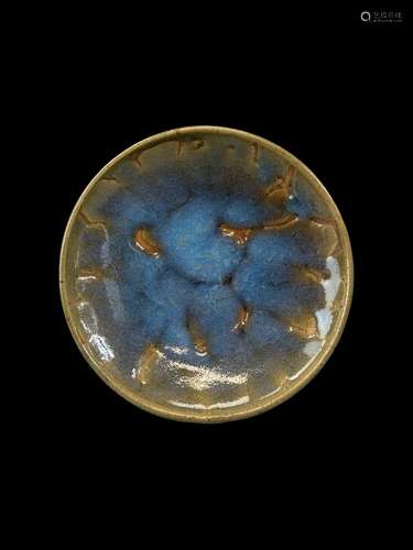 A Junyao blue glaze dish, Jin dynasty