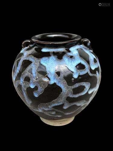 A Lushan phosphatic-splashed Jar, Tang dynasty