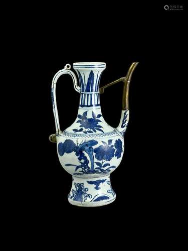 A blue and white Ewer, late Ming dynasty