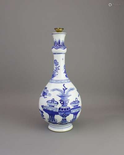 A blue and white ‘hundred antiques’ bottle vase, Kangxi