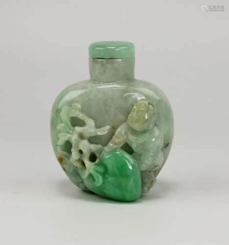 An apple green jade snuff bottle