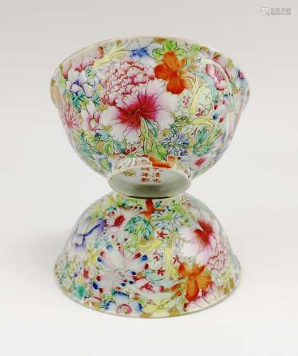 A pair of small famille rose 'mille fleur' bowls