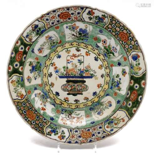 A large famille verte charger dish