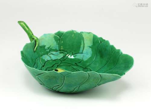 A green glazed lotus flower water dropper dish