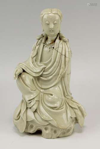 An early Dehua blanc-de-chine porcelain Guanyin figure