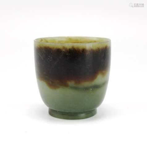 A jade wine cup