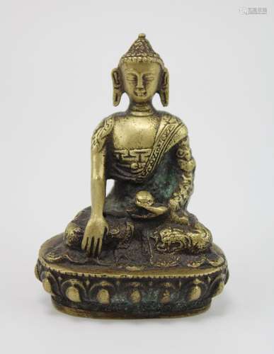 A small Bhaishajyaguru Buddha