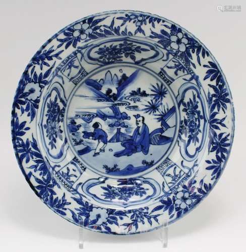 A blue and white 'kraak' porcelain deep dish