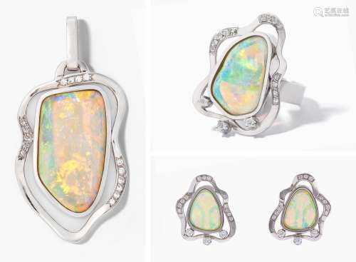 Opal-Brillant-Parure