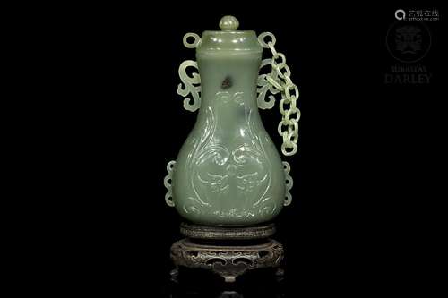 Carved jade vase, early 20th century