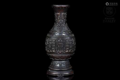 A chinese wooden wall vase, Qing dynasty