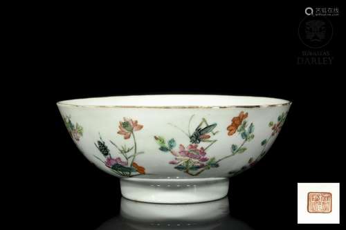 Porcelain bowl "flowers and crickets", with Tongzh...