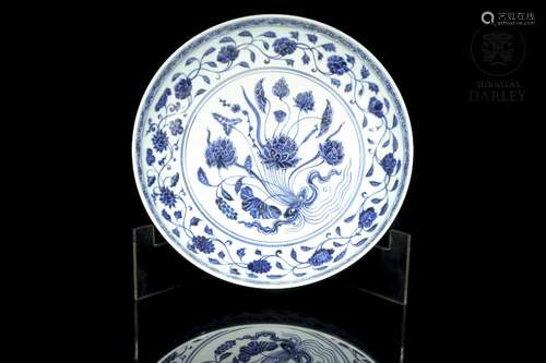 Ceramic plate with flowers, blue and white, 20th century