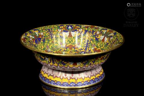 Bowl with foot "lotuses and shou" cloisonne.