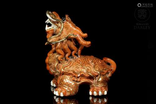 Decorative porcelain dragon, 20th century