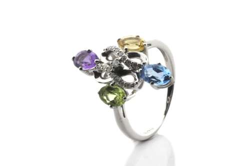 18k white gold with gems and diamonds ring