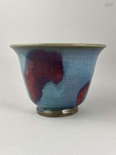 A Jun blue and lavender-glaze flowerpot, 