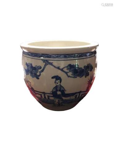 A 19TH CENTURY CHINESE BLUE AND WHITE JARDINIERE