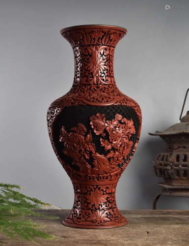 60年代 出口珐琅彩剔红铜胎牡丹纹花瓶