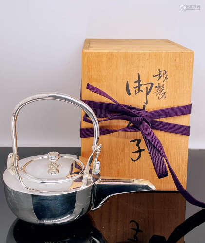 日本回流尚美堂银壶原木盒