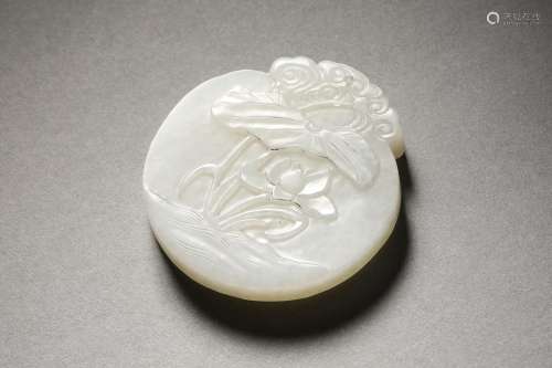 A QING WHITE JADE PENDANT
