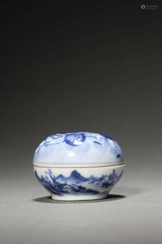 A QING BLUE AND WHITE 'FIGURAL' BOX AND COVER