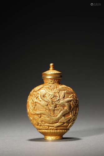 A QING PURE GOLD SNUFF BOTTLE