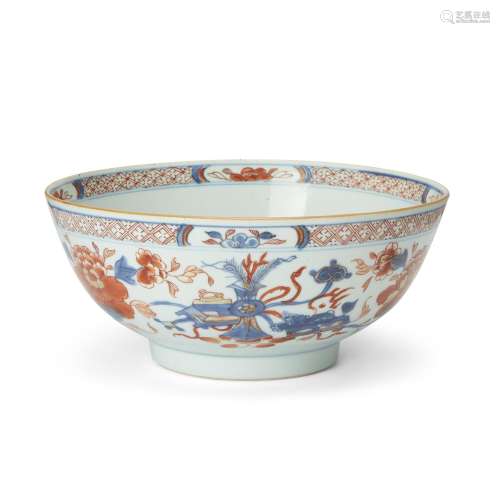 A large Chinese Imari bowl, Qing dynasty, 18th century, stan...