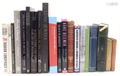 A collection of reference books on art, antiques, jewellery ...