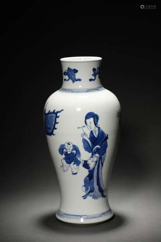 A QING KANGXI PERIOD BLUE AND WHITE VASE