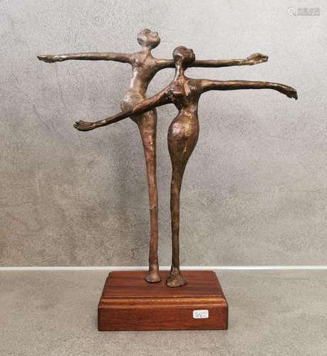 SCULPTURE: "DANCING COUPLE"