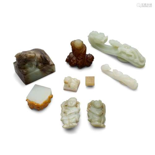 A GROUP OF NINE JADE CARVINGS   20th century  (9)