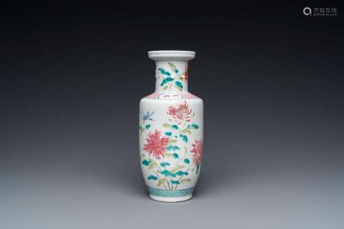 A Chinese famille rose rouleau vase, Daoguang mark, 19th C.