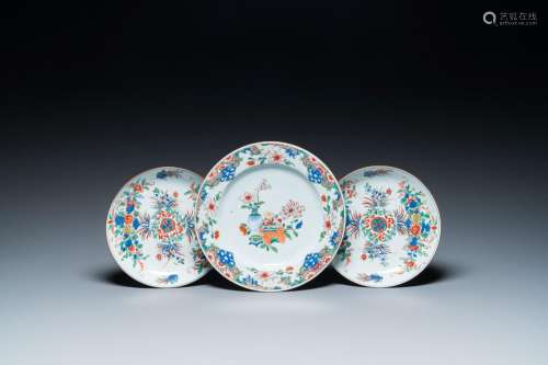 A Chinese famille rose dish and a pair of famille verte plat...