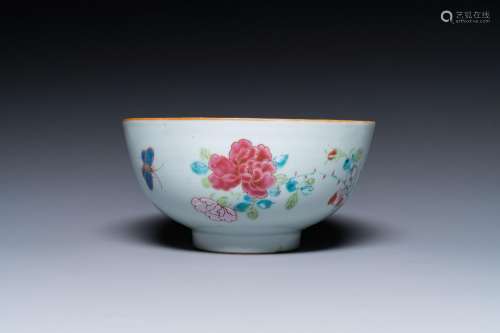 A fine Chinese famille rose bowl with floral design, Yongzhe...