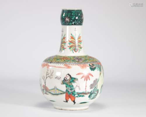 Vase en porcelaine de chine famille verte à décor de personn...