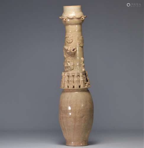 Vase funéraire en terre cuite céladon provenant de Chine d\'...