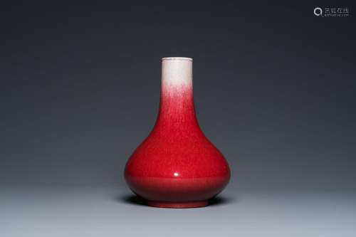 A Chinese langyao bottle vase, 18/19th C.