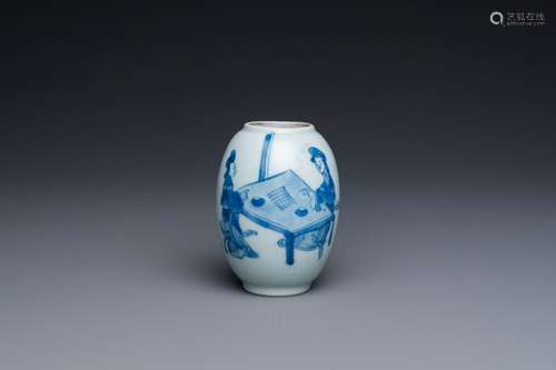 A Chinese blue and white tea caddy, Kangxi