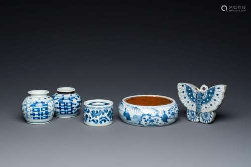 Five Chinese blue and white porcelain wares, Kangxi and late...