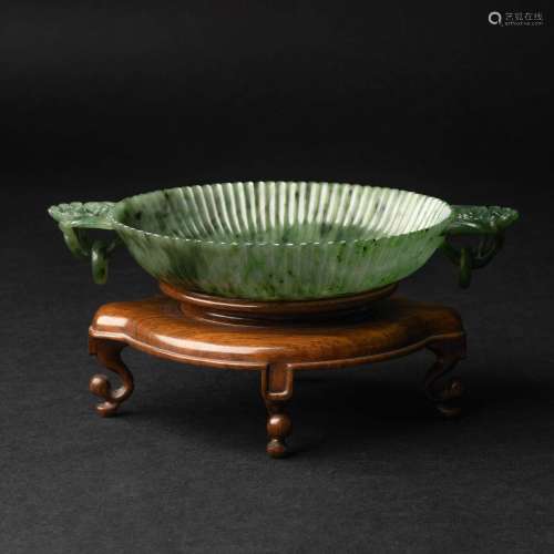 A Mughal-Style Spinach Jade 'Chrysanthemum' Marriage Dish, 1...