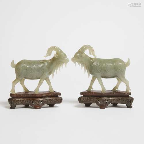 A Pair of Jade Carvings of Rams, 19th Century, 晚清 玉雕羊摆...