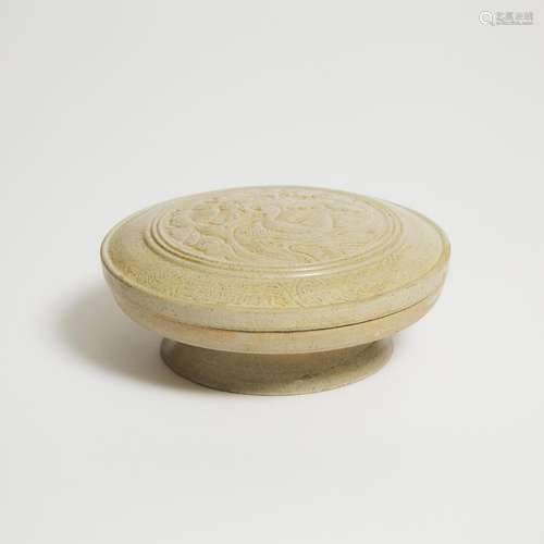 A Rare Yue Celadon Carved 'Parrot and Peony' Circular Box an...