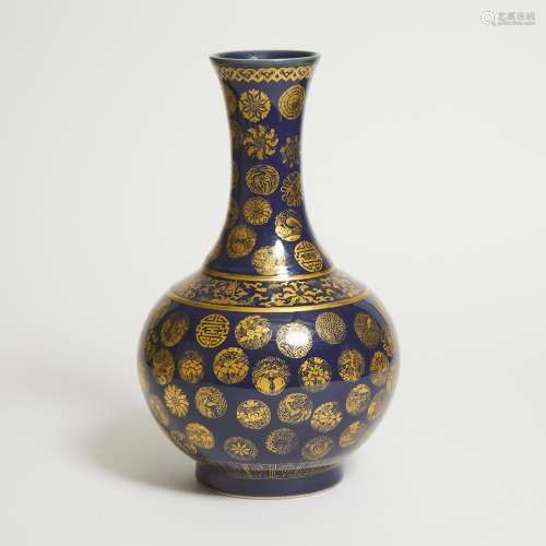 A Gilt-Decorated Blue-Ground Bottle Vase, Guangxu Mark, 光绪...